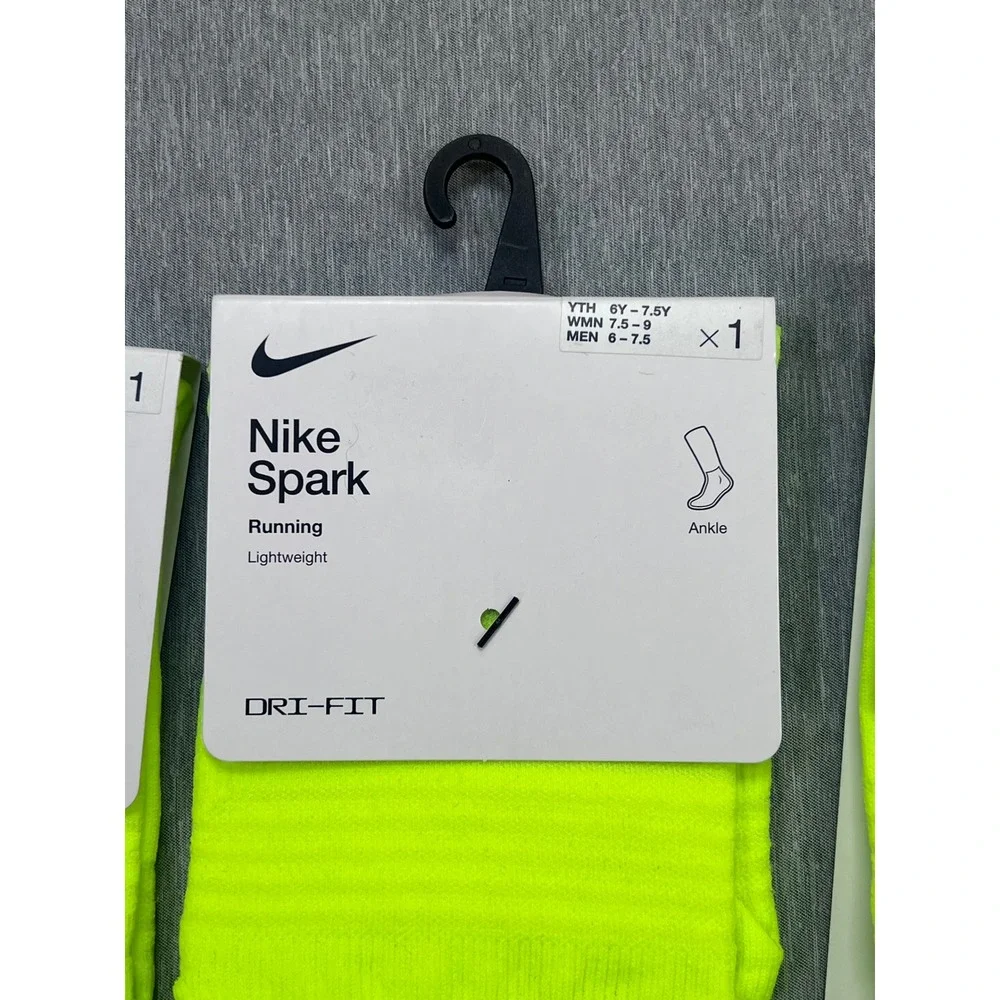 3 Nike Spark Lightweight Running Ankle Socks Volt‎ Neon Yellow M 6-7.5 W 7.5-9